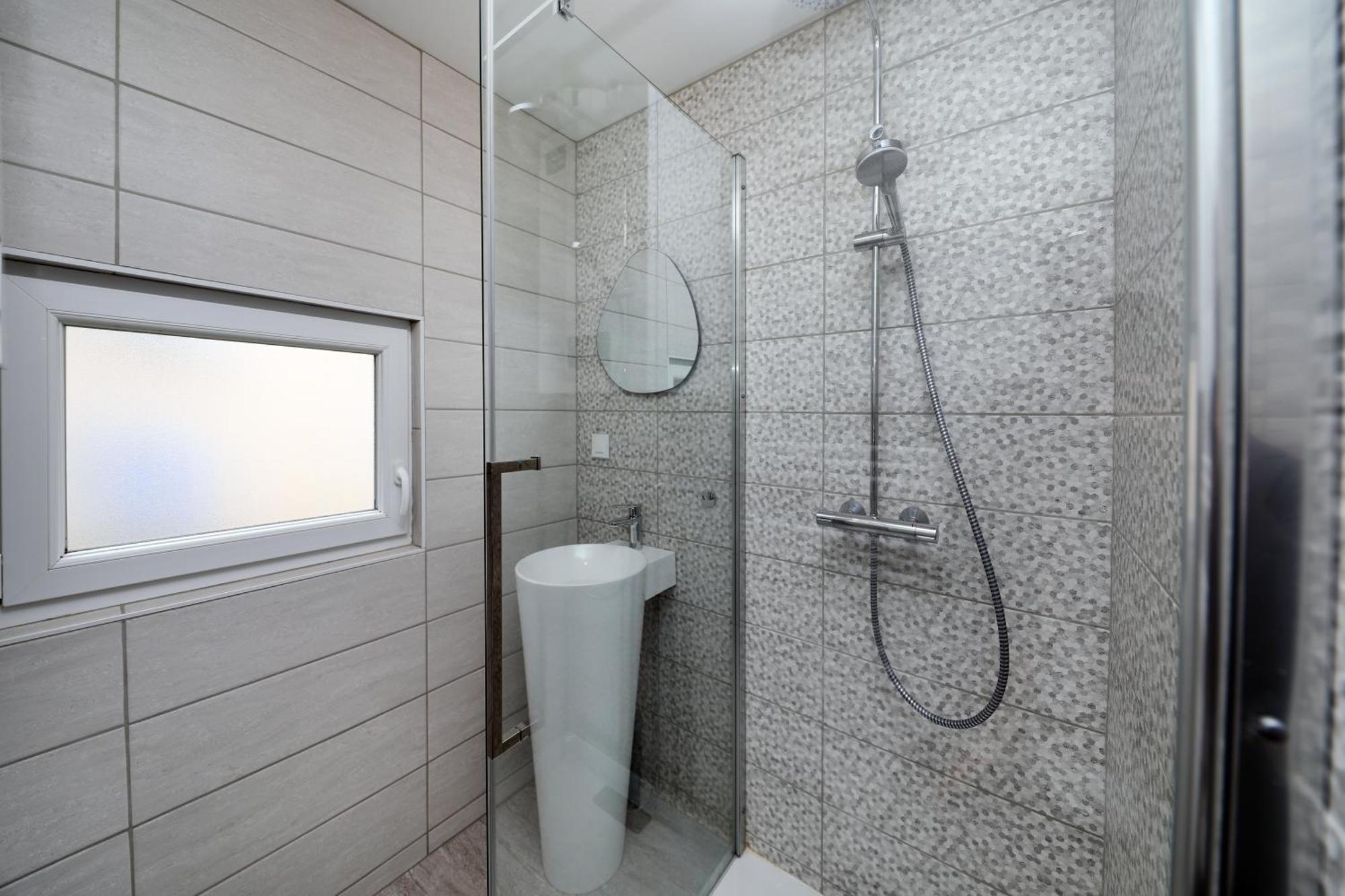 L'echappee De 2 A 10 Pers Renove A Neuf Holiday home